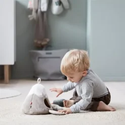 Done By Deer Activiteitenknuffels Verstoppertje - Lalee -Kinderspeelgoed 4823439 done by deer activiteitenknuffels verstoppertje lalee ilovespeelgoed.nl2