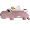 Done By Deer Activiteitenknuffel Croco - Lichtroze -Kinderspeelgoed done by deer activiteitenknuffel croco roze