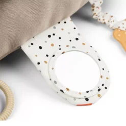 Done By Deer Activiteitenknuffel Croco - Sand 15 Done By Deer Activiteitenknuffel Croco - Sand -Kinderspeelgoed done by deer activiteitenknuffel croco sand 1