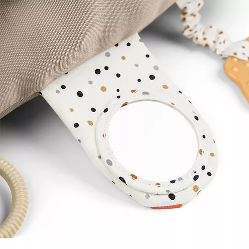 Done By Deer Activiteitenknuffel Croco - Sand 9 Done By Deer Activiteitenknuffel Croco - Sand - Afbeelding 7