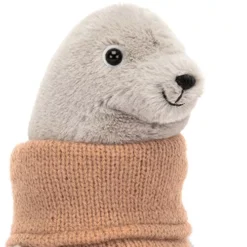 Jellycat Knuffelzeehond Cozy Crew - 14 Cm 7 Jellycat Knuffelzeehond Cozy Crew - 14 Cm -Kinderspeelgoed jellycat cozy crew knuffelzeehond 14 cm 2