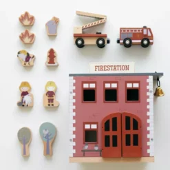 Little Dutch Brandweerkazerne - 12-delig -Kinderspeelgoed little dutch brandweerkazerne 12 delig 2