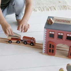 Little Dutch Brandweerkazerne - 12-delig -Kinderspeelgoed little dutch brandweerkazerne 12 delig 7