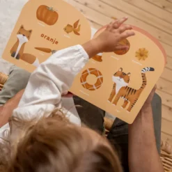 Little Dutch Mercis Publishing Kartonboek Regenboog Kleurenboek -Kinderspeelgoed mercis publishing kartonboek regenboog kleurenboek 3