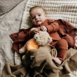 Moonie Knuffelbeer Met Nachtlamp En Geluid - Sand - 28 Cm -Kinderspeelgoed moonie knuffelbeer met nachtlamp en geluid sand 28 cm 14